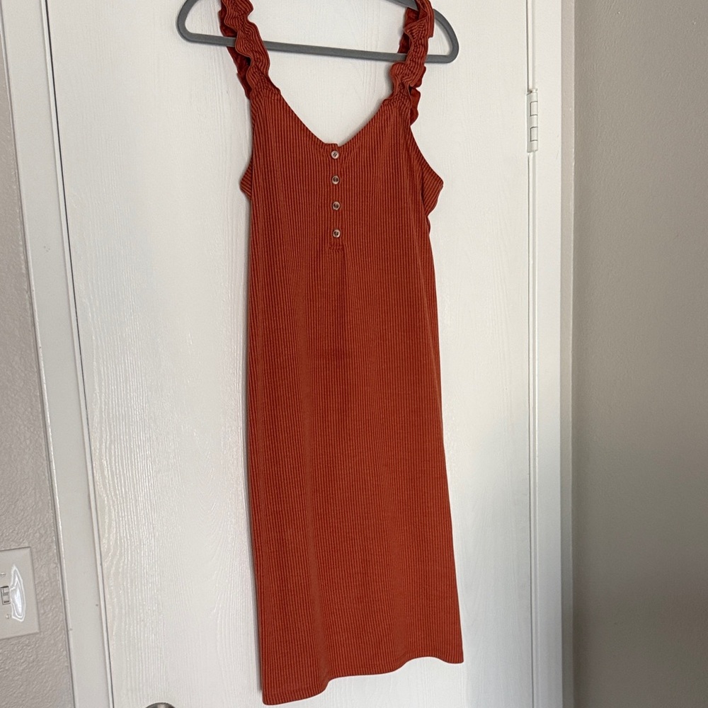 Women's Ruffled Rust Top - Picture 2 of 2